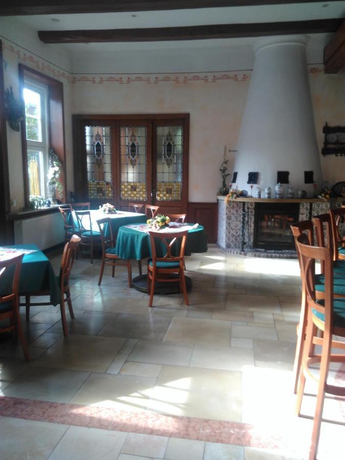 Hotel Alte Kornbrennerei Gbr à Furstenau  Extérieur photo